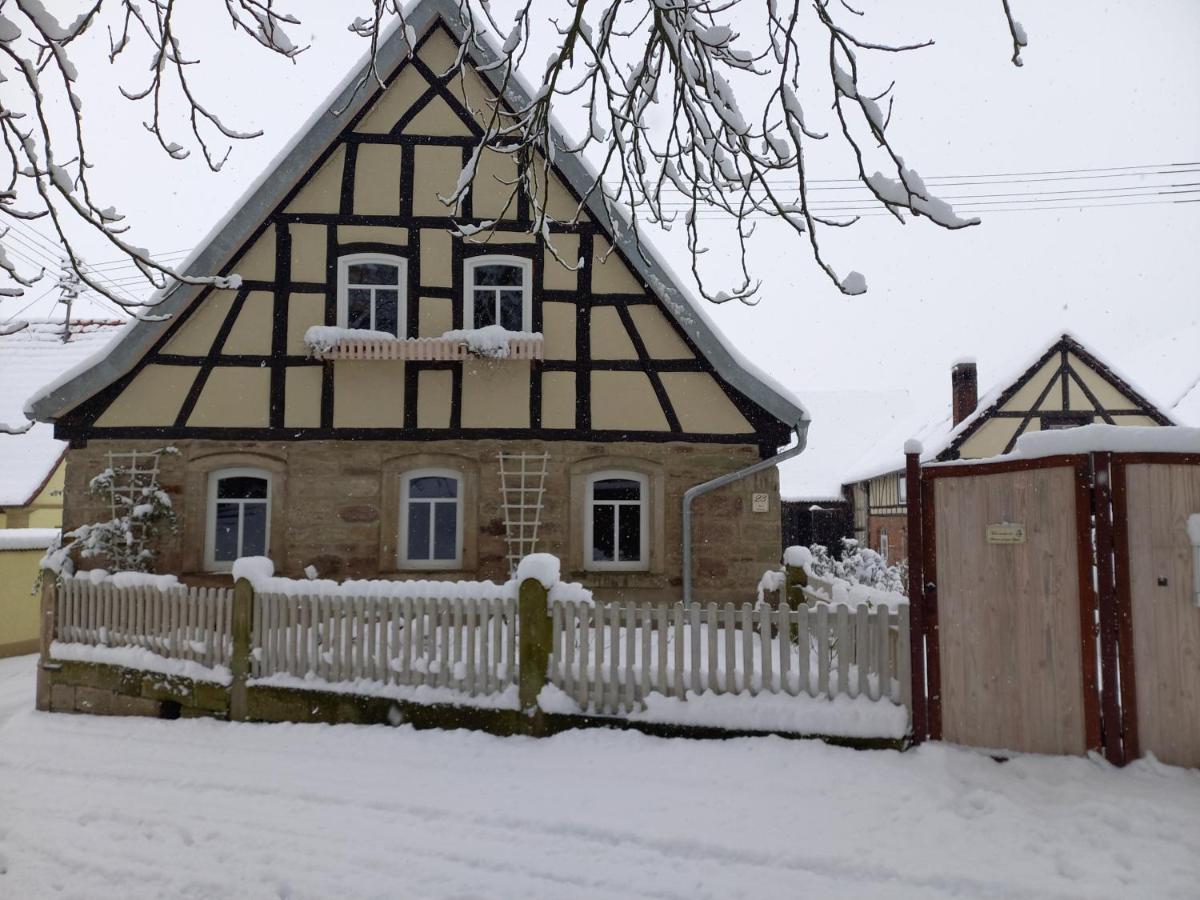 Romantisches Rosencottage Hofheim in Unterfranken ภายนอก รูปภาพ